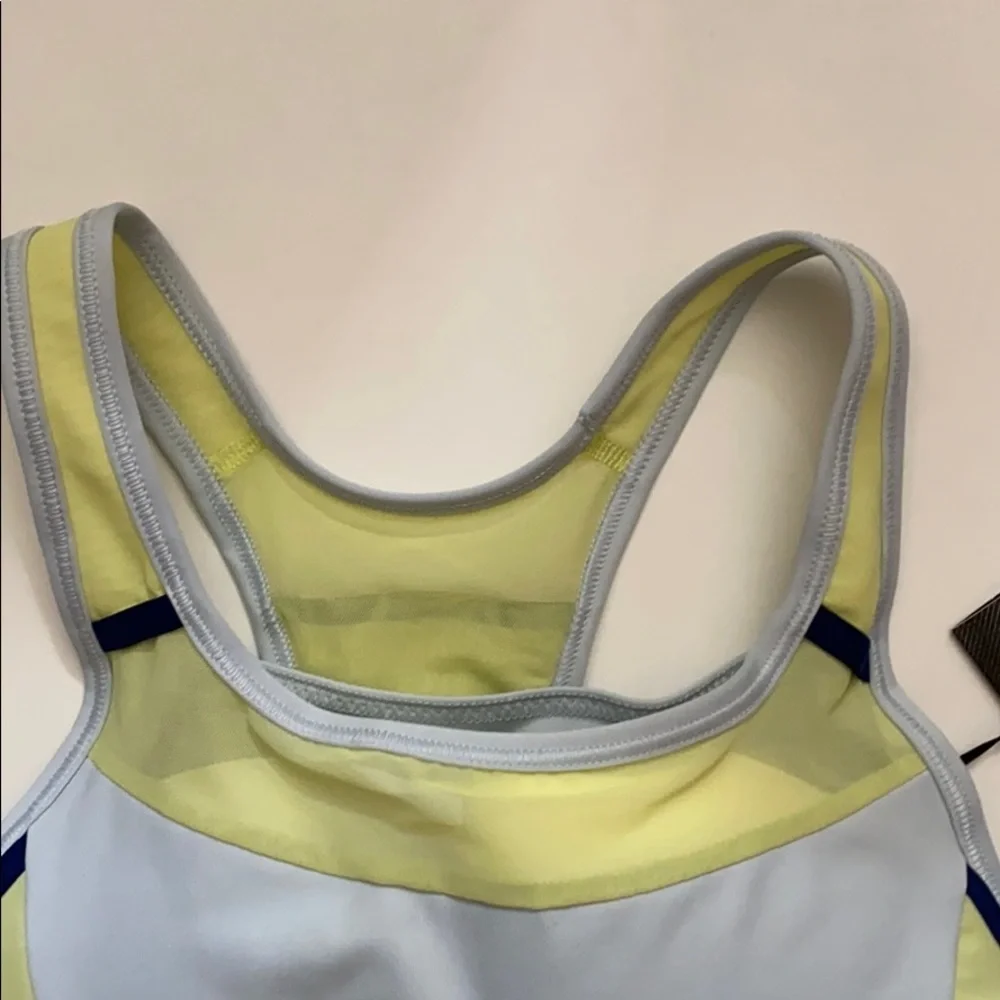 NWT Nike swoosh sports bra size: XS